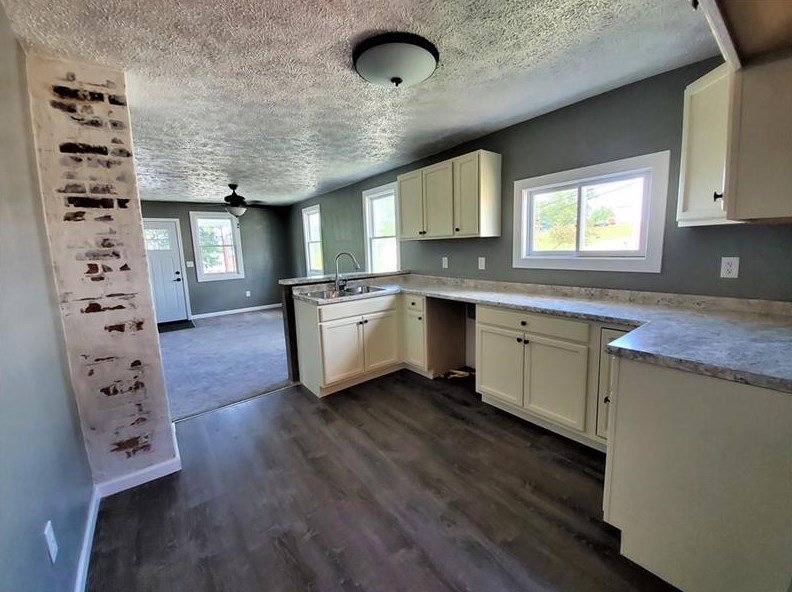 1941 Gay Ave, Greensburg PA  15601-5237 exterior
