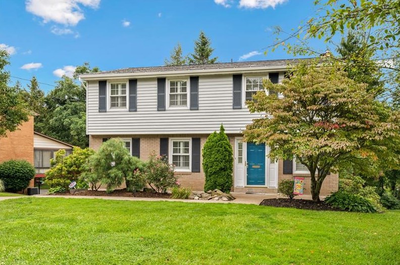 420 Franklin Heights Dr, Monroeville PA  15146-1036 exterior