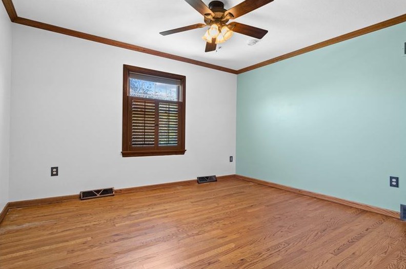 30 Fieldstone Pl, Zelienople PA  16063-9313 exterior