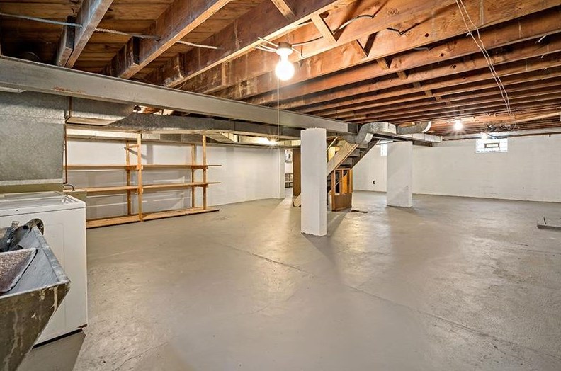 420 Penn Ave, North Versailles PA  15137-2809 exterior