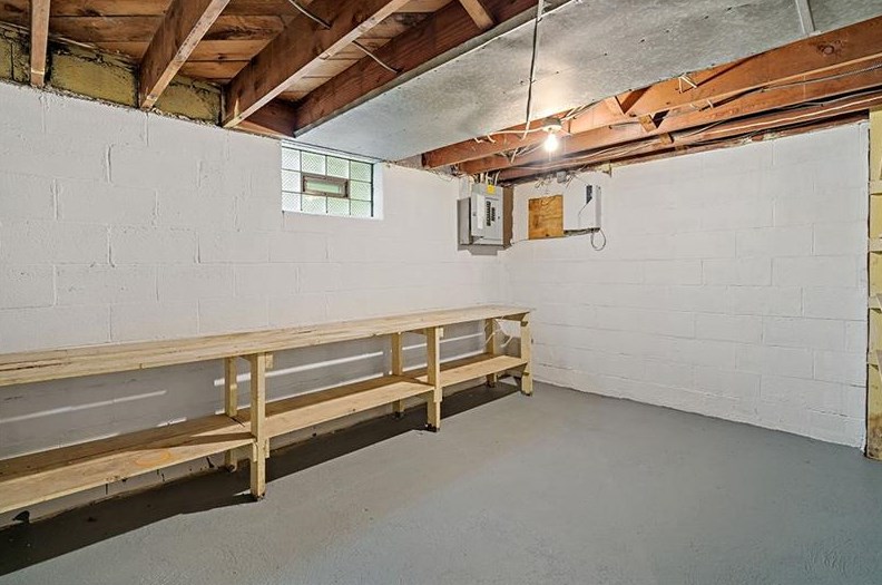 420 Penn Ave, North Versailles PA  15137-2809 exterior