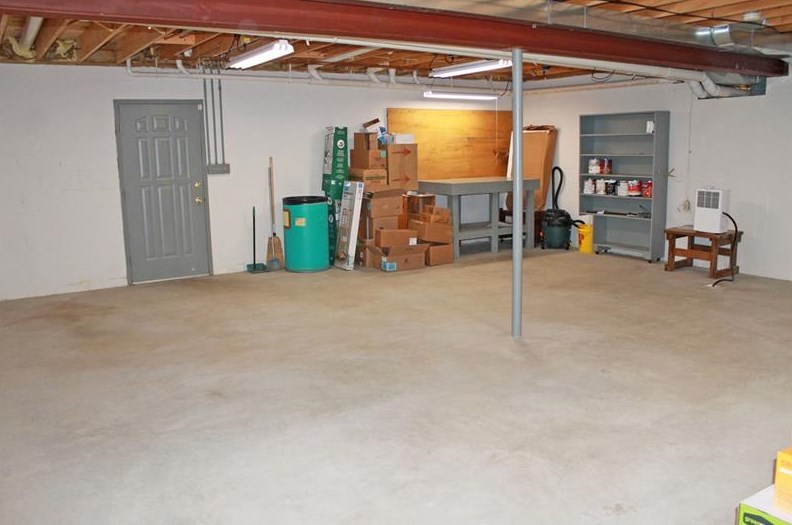 200 Clark Ave, Butler PA 16002-3850 exterior