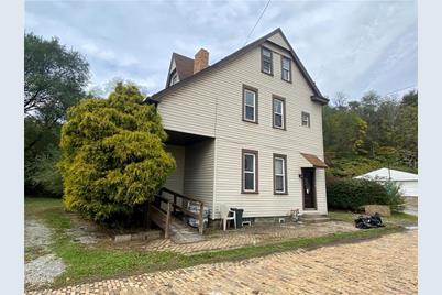 305 McMasters Ave - Photo 1