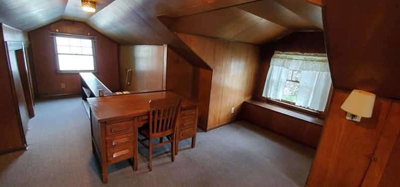 761 Massachusetts St, Ellwood City PA  16117-1430 exterior