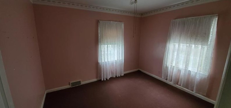 761 Massachusetts St, Ellwood City PA  16117-1430 exterior