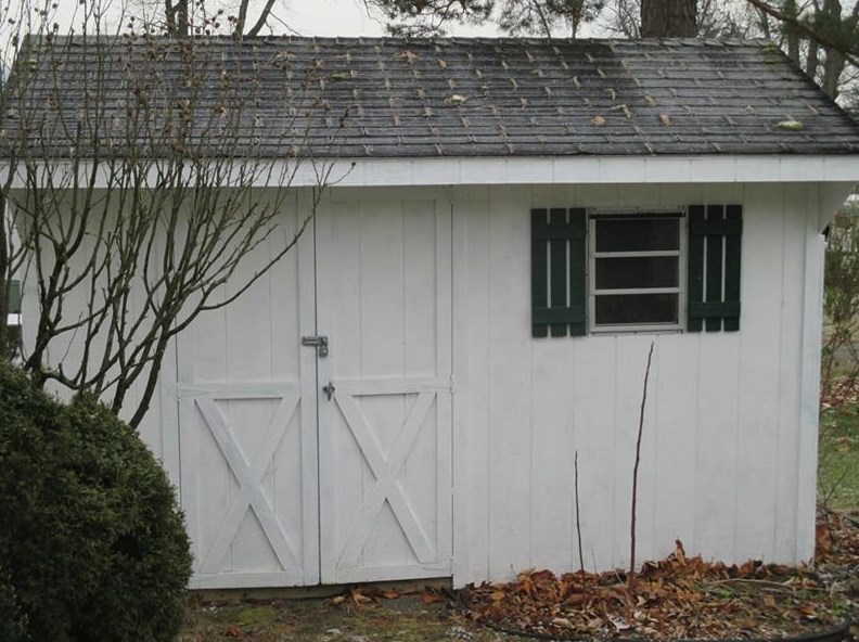 160 Keystone Dr, Indiana PA  15701-1527 exterior