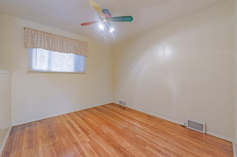 404 Brunner Dr, Monroeville PA 15146-1320 exterior