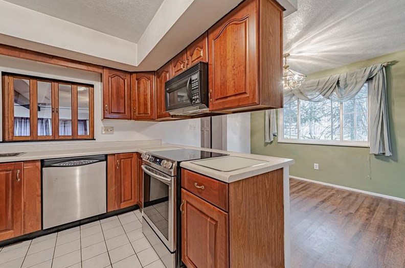 404 Brunner Dr, Monroeville PA 15146-1320 exterior