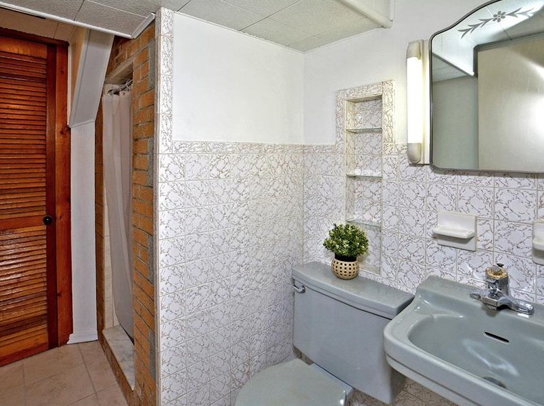 4728 Bert Dr, Monroeville PA 15146-3609 exterior