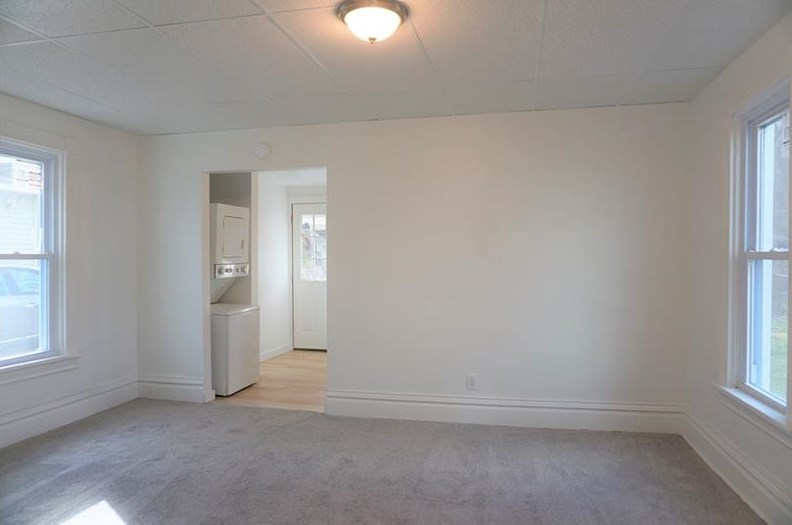 200 Hansen Ave, Butler PA 16001-5637 exterior