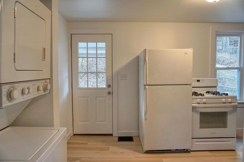 200 Hansen Ave, Butler PA 16001-5637 exterior