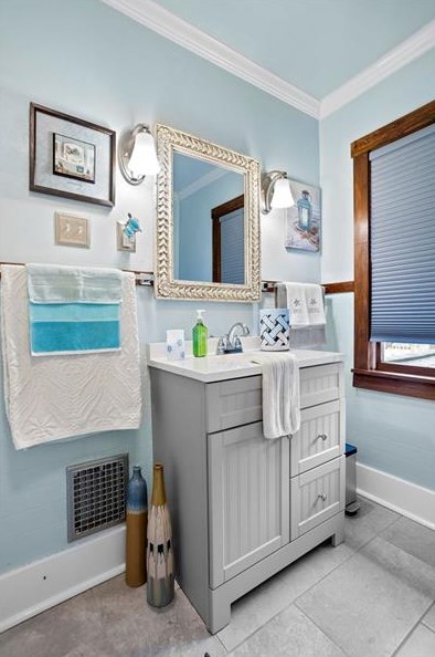 1245 Indiana Ave, Monaca PA 15061-2123 exterior