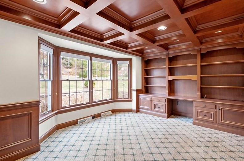 204 Sugarwood Dr, Venetia PA  15367-2303 exterior