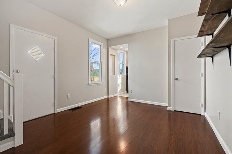 211 Midland Ave, Collier Township PA  15106-2333 exterior