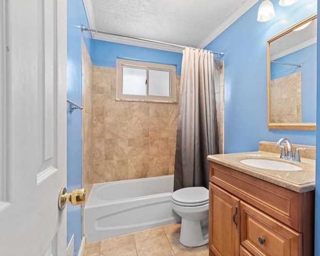 553 Lindsay Rd, Collier Township PA 15106-3849 exterior