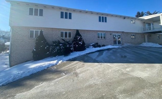 337 Harvey Ave, Greensburg PA  15601-1994 exterior