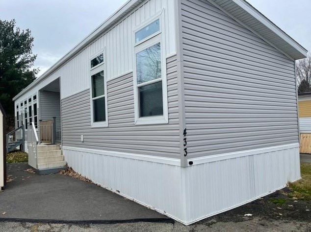 433 Brad Ave, Washington PA 15301-1412 exterior