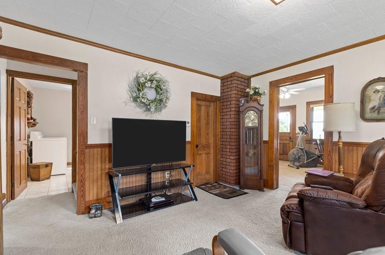 596 Old Ash Rd, Volant PA  16156-5824 exterior