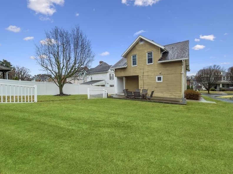 800 Allison Ave, Washington PA  15301-3804 exterior