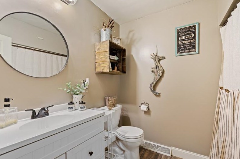 1595 Bedillion Rd, Washington PA 15301-9242 exterior