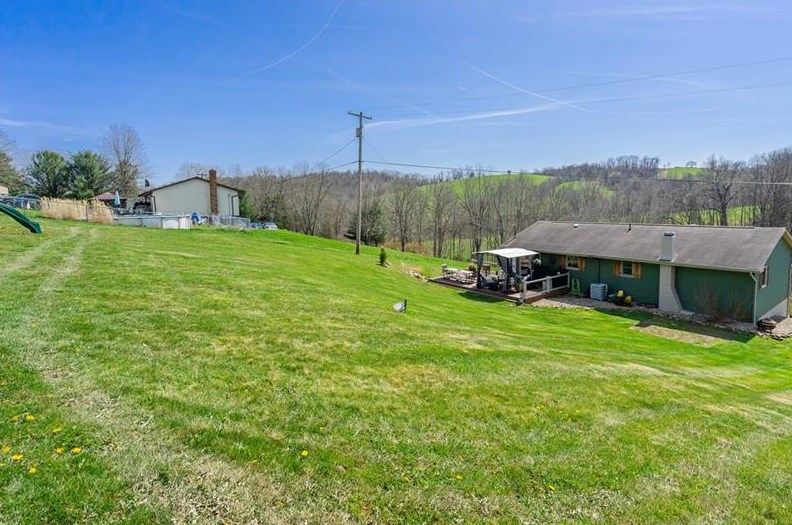 1595 Bedillion Rd, Washington PA 15301-9242 exterior