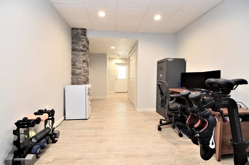 217 Morning Grove Ln, Valencia PA  16059-1639 exterior