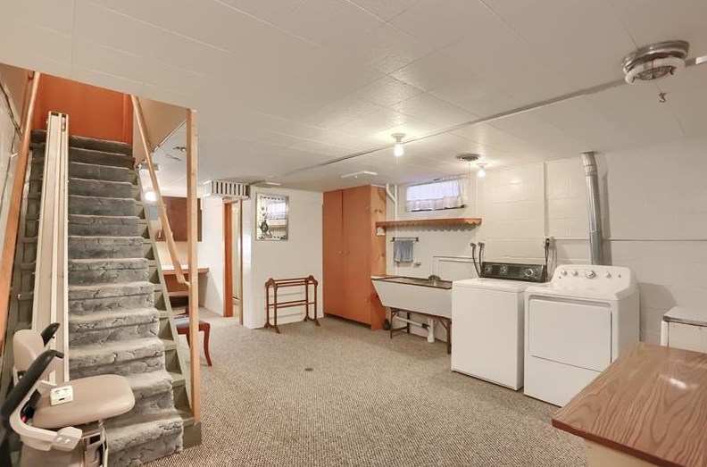 266 Hemlock Dr, Butler PA 16001-3423 exterior