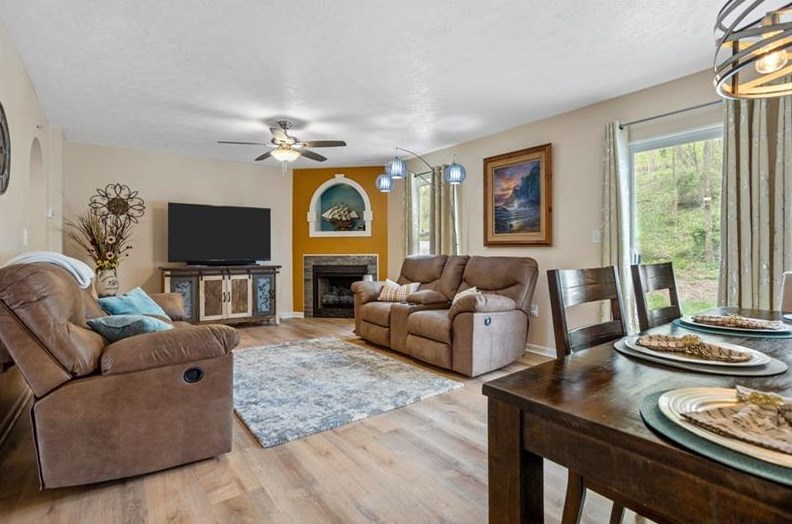 2297 Flint Dr, Washington PA 15301-7763 exterior