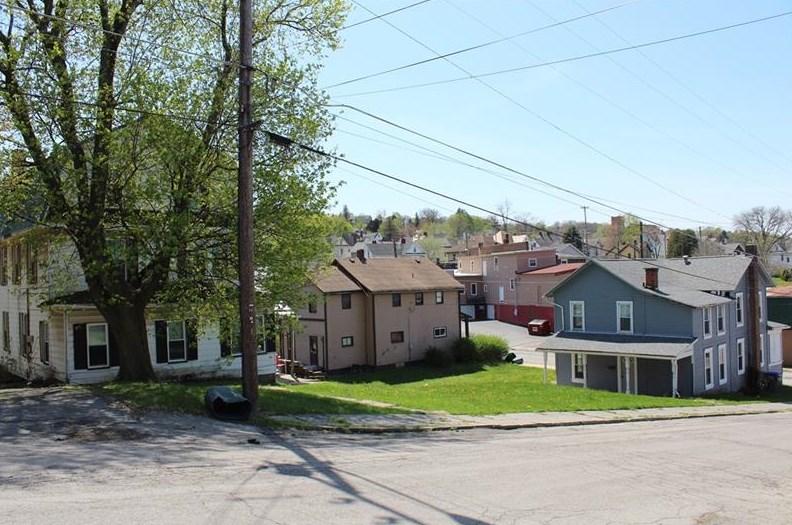 117 Spring St, Butler PA  16001-7019 exterior