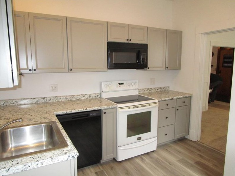 222 Oakvale Blvd, Butler PA 16001-3532 exterior