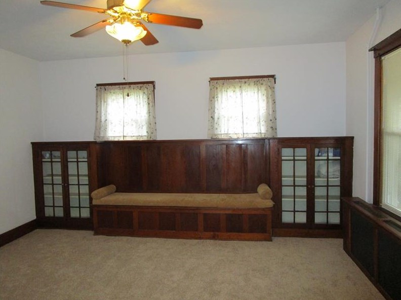 222 Oakvale Blvd, Butler PA 16001-3532 exterior