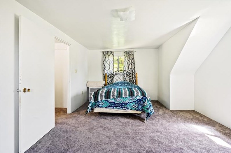 207 Noel Dr, Monroeville PA 15146-1522 exterior