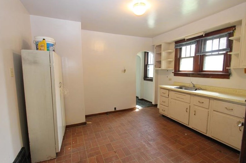 330 Cline St, East Pgh PA  15112-1605 exterior
