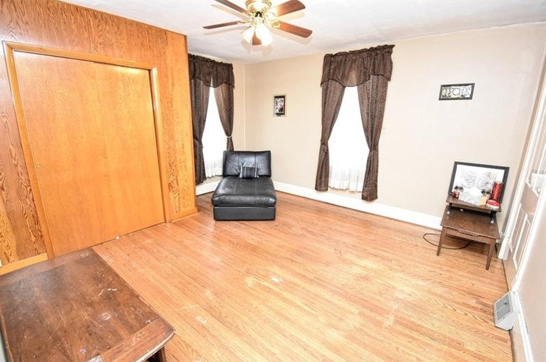 326 Union St, California PA  15419-1141 exterior