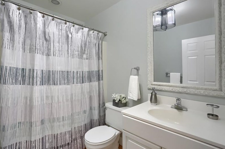 113 Cedar Rdg Dr, Monaca PA 15061-2748 exterior