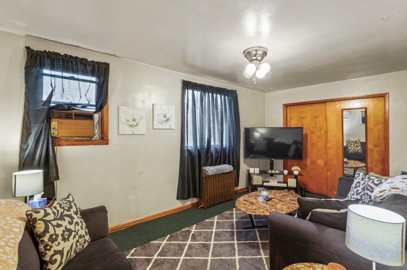 700 Maple Ave, Washington PA 15301-1907 exterior