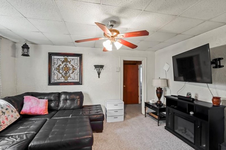 700 Maple Ave, Washington PA 15301-1907 exterior