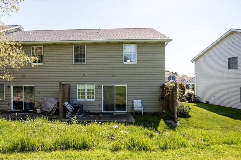 501 Stoneridge Blvd, Butler PA 16001-6682 exterior