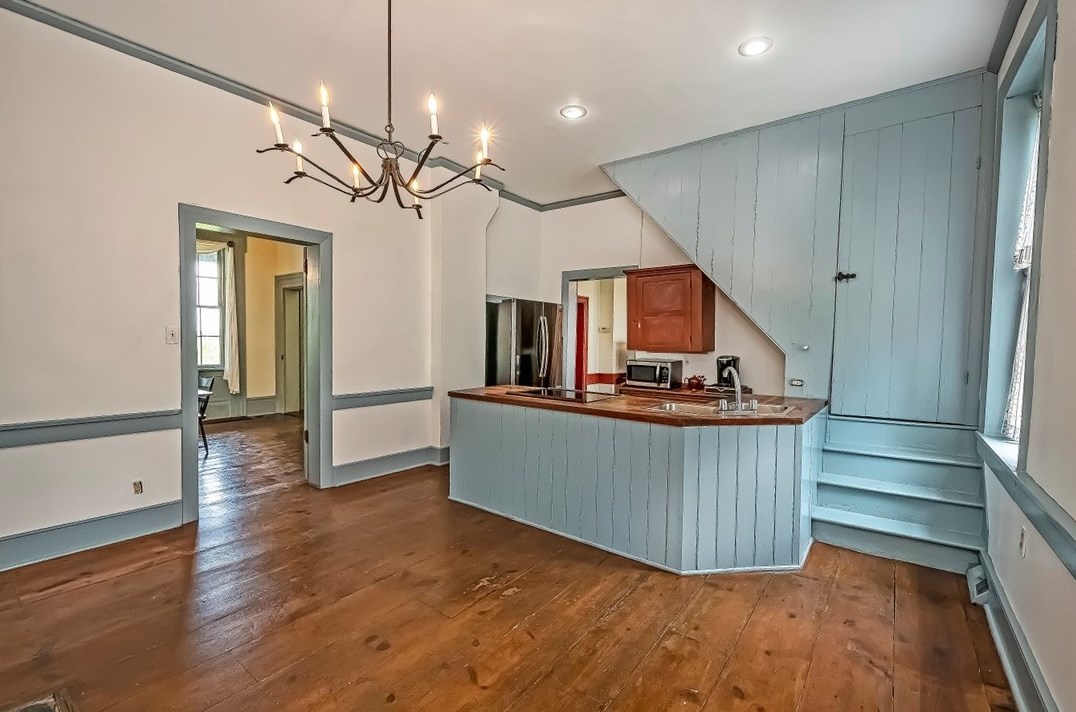 64 Skylark Dr, Washington PA  15301-9320 exterior