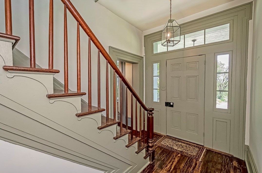 64 Skylark Dr, Washington PA  15301-9320 exterior