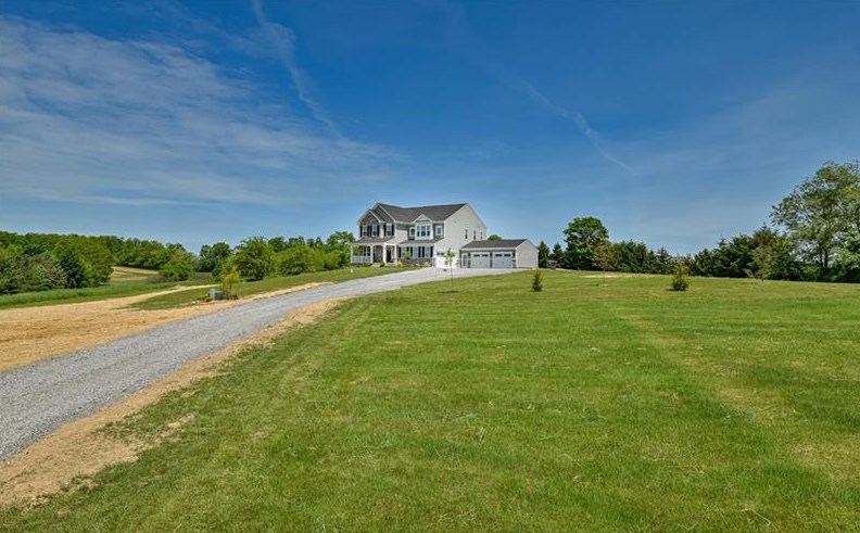 299 Crisswell Rd, Butler PA 16002-8640 exterior