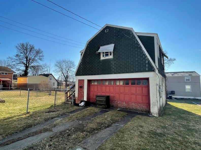 346 Tyler Ave, Washington PA 15301-3840 exterior