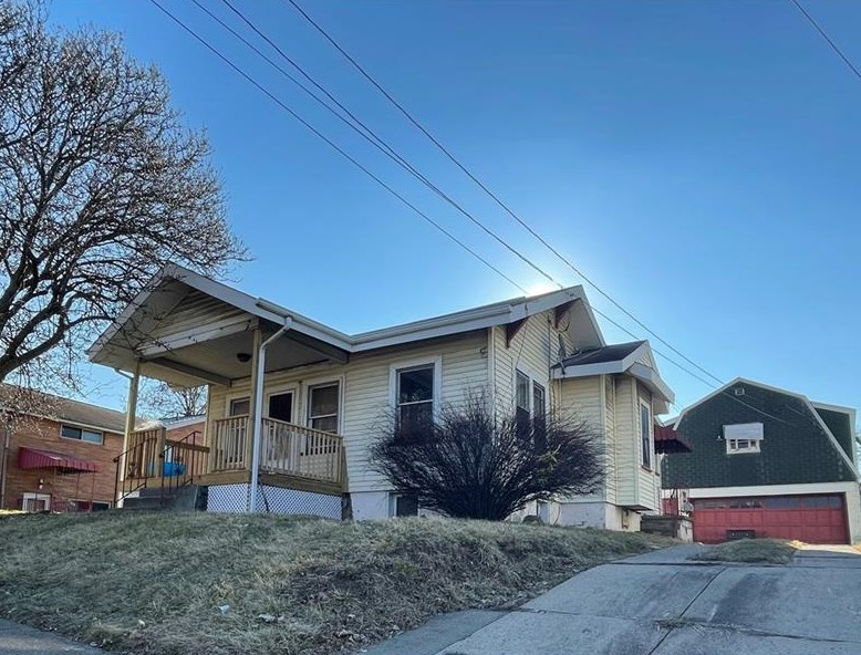 346 Tyler Ave, Washington PA 15301-3840 exterior