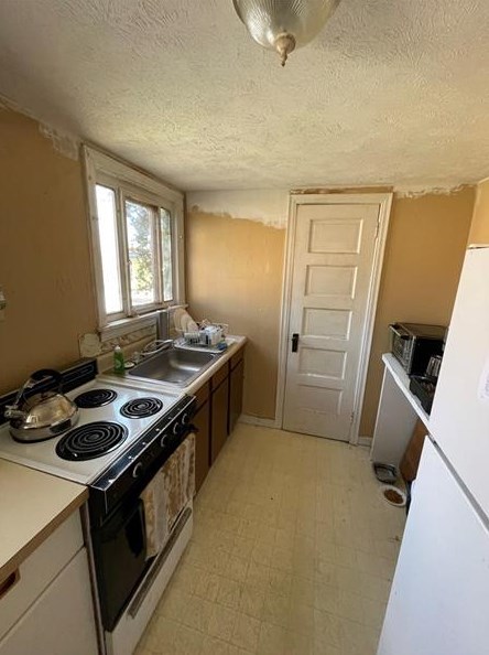 346 Tyler Ave, Washington PA 15301-3840 exterior