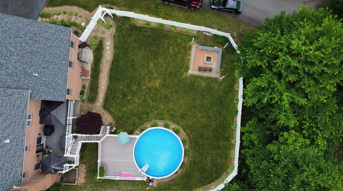 170 Creston Ave, Ellwood City PA  16117-6482 exterior