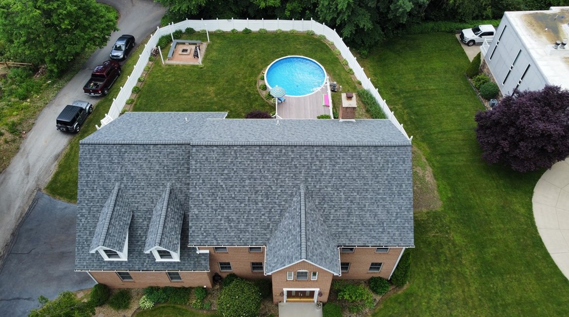 170 Creston Ave, Ellwood City PA  16117-6482 exterior