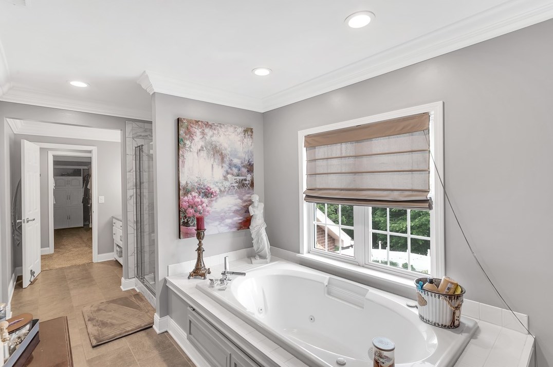 170 Creston Ave, Ellwood City PA  16117-6482 exterior