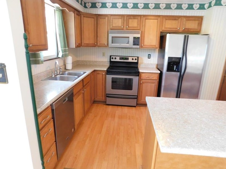 55 Blue Jay Dr, Washington PA 15301-8718 exterior