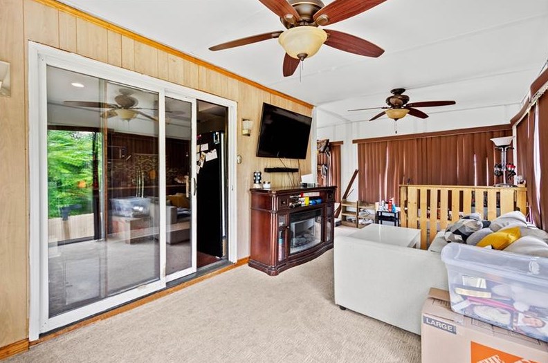 435 Cedarhurst Dr, North Versailles PA 15137-2228 exterior