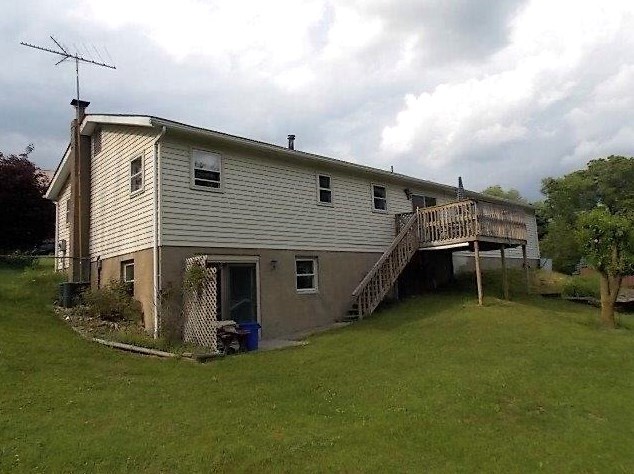 372 Chicora Rd, Butler PA 16001-2356 exterior